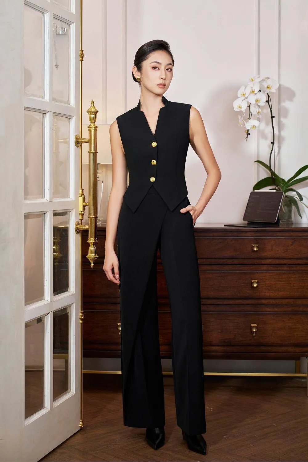 Edith Cropped V-Neck Gabardine Vest