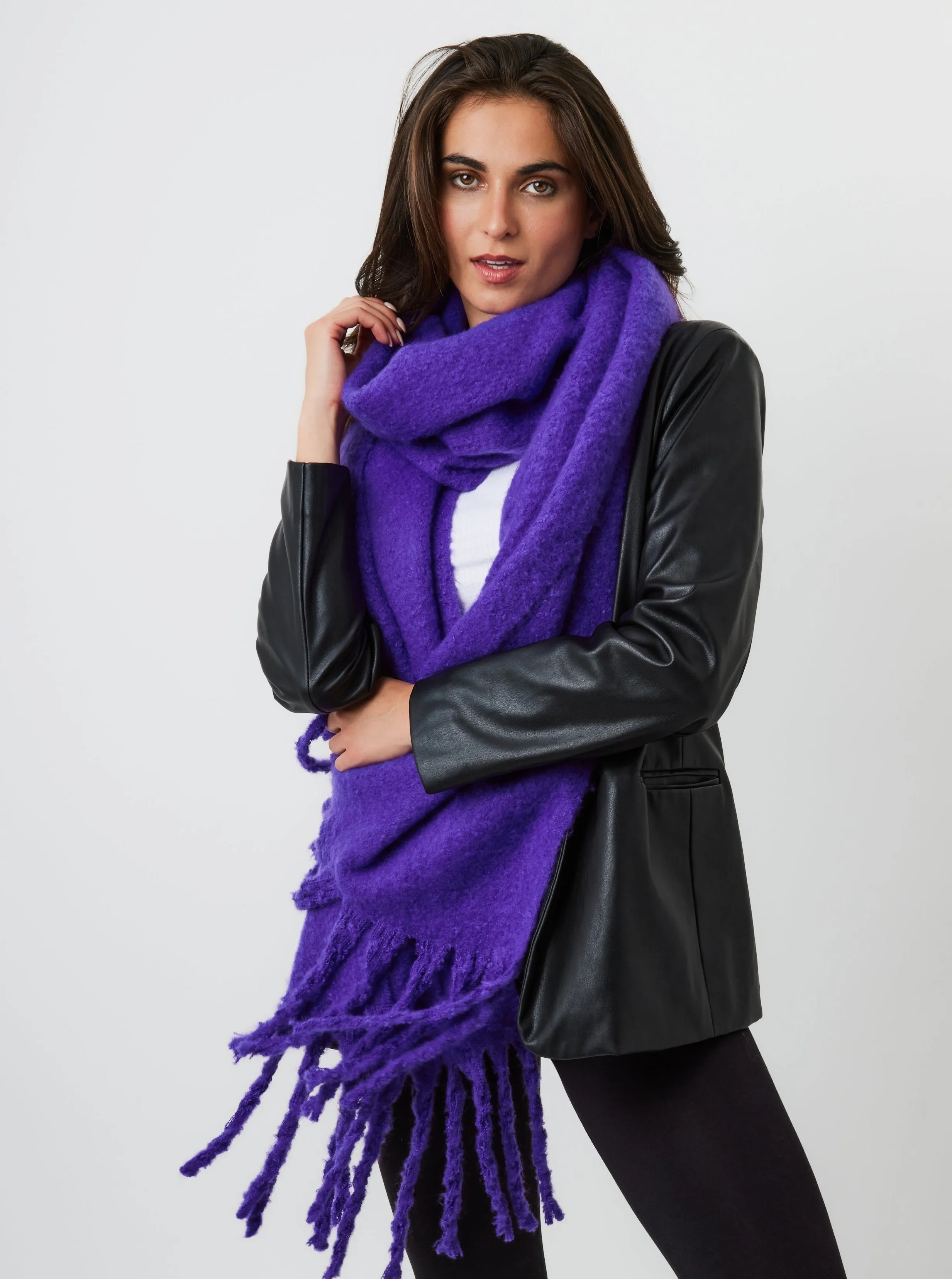 Oversized Chunky Soft Blanket Scarf in Dark Purple